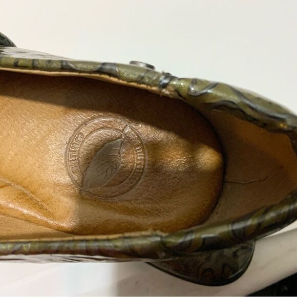 Women’s Nurture Embossed Tooled Brown/Bronze Heel wedge Size 6M - Picture 8 of 10